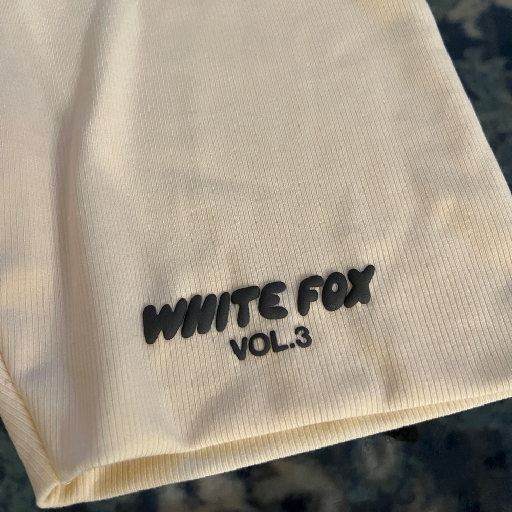 White fox boutique biker short size xs